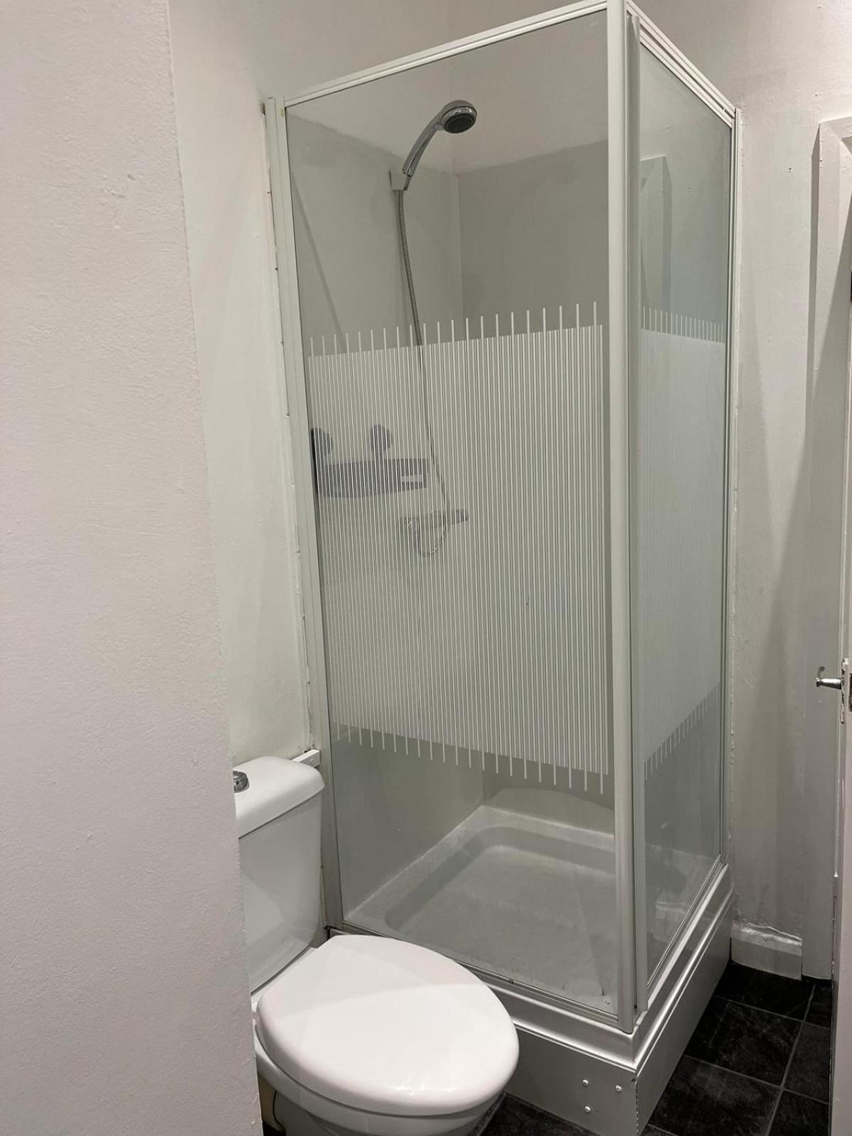 Large Ground Floor Apartment - South Shields - 3 Minutes From South Tyneside Hospital, 8 Minutes From Beach Exterior foto